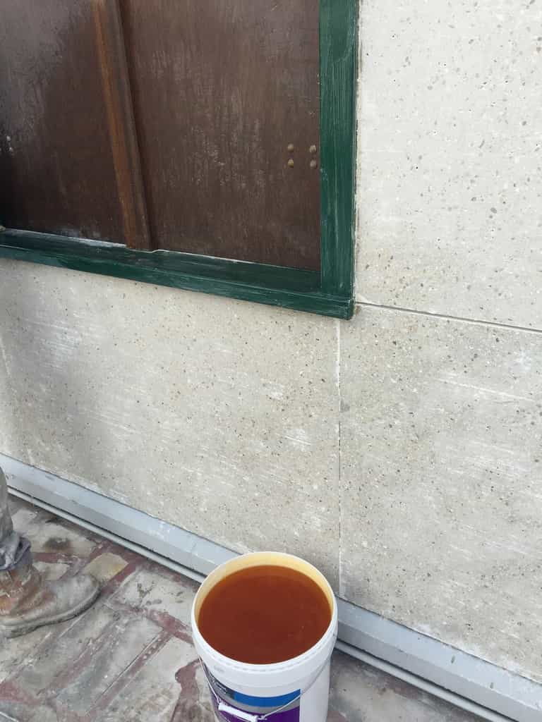 Décapage chimique des façades et des cadres des ouvertures